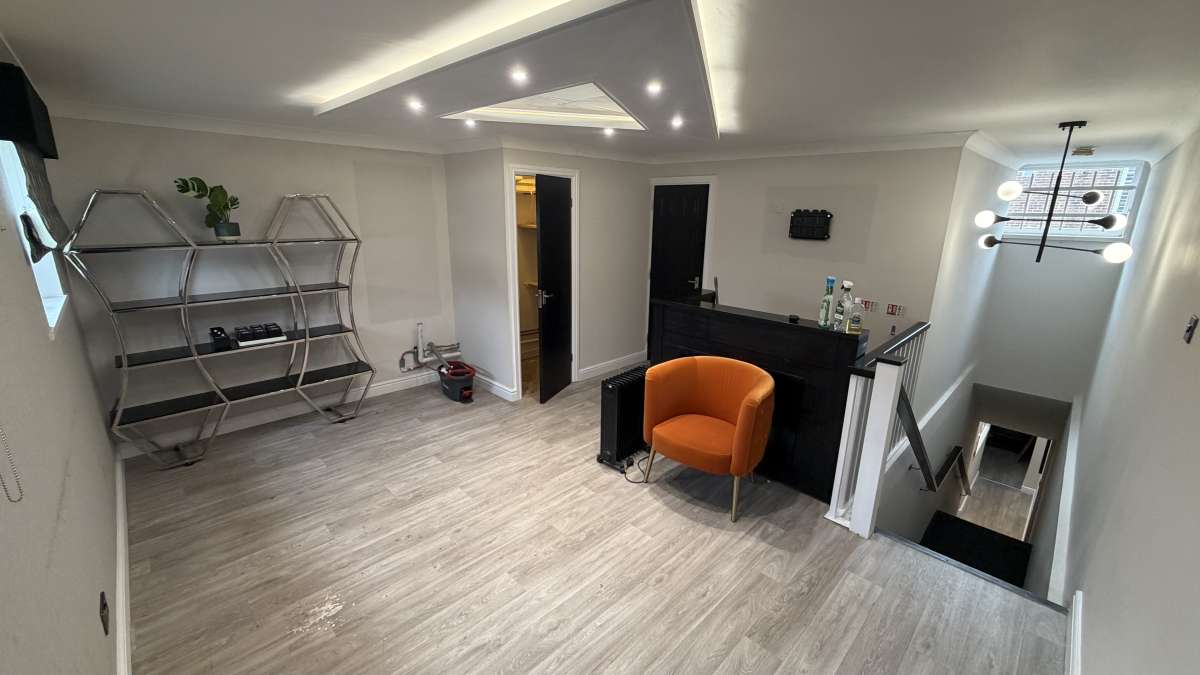 Retail/Shop in Kenilworth - photo 4