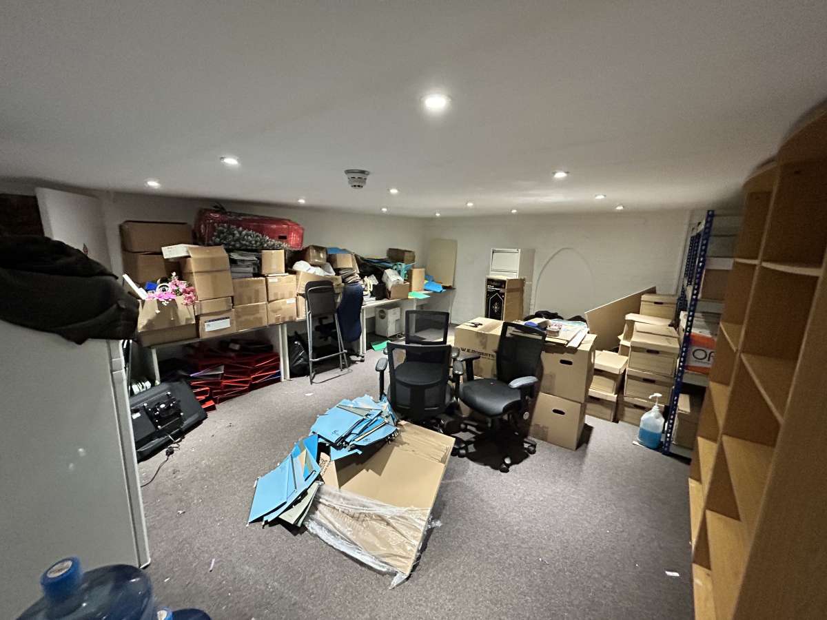 Retail/Shop in Bristol - photo 4