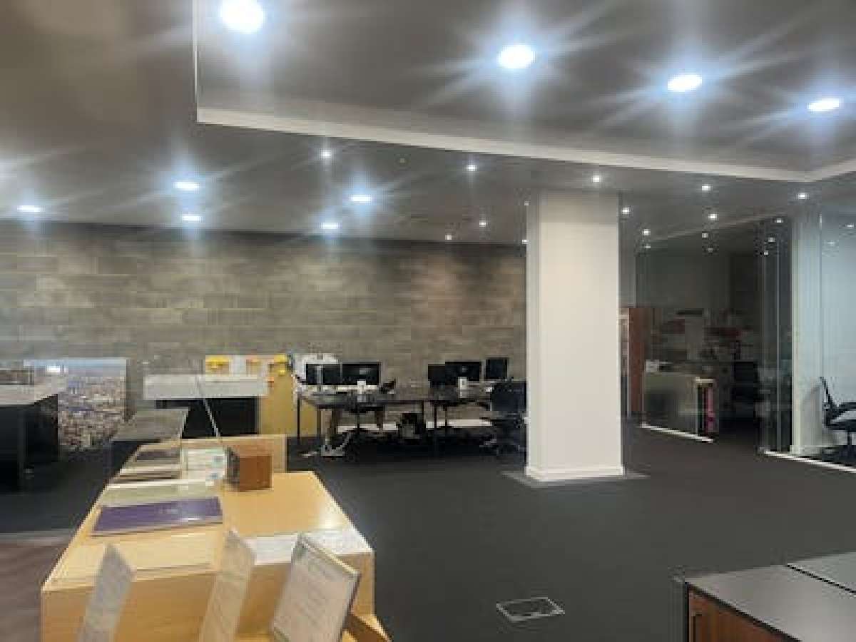 Retail/Shop in Surrey Quays - photo 4