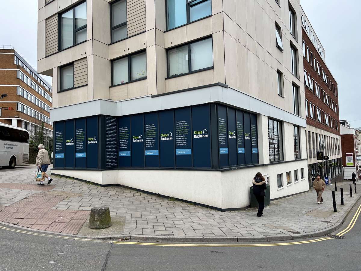 Retail/Shop in Exeter - photo 2