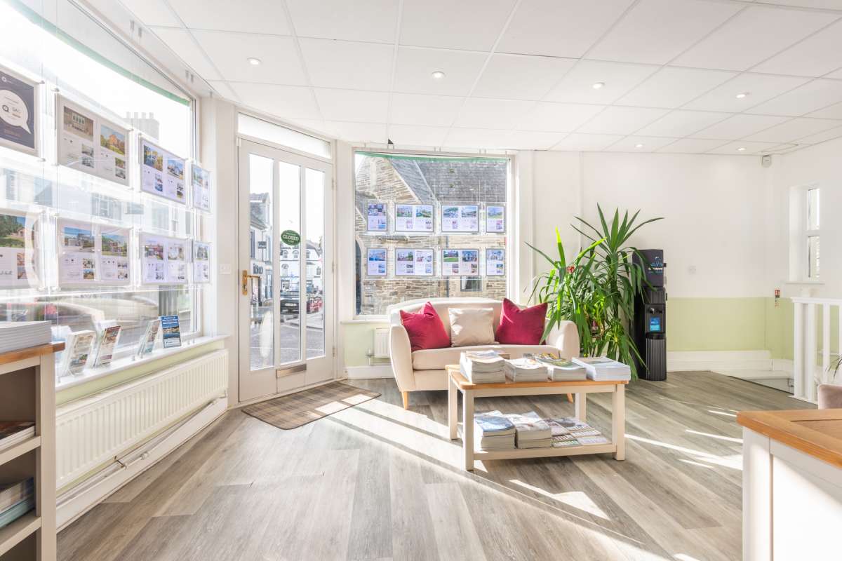 Retail/Shop in Wadebridge - photo 4