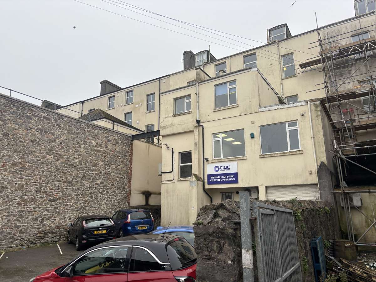 Retail/Shop in Plymouth - photo 3