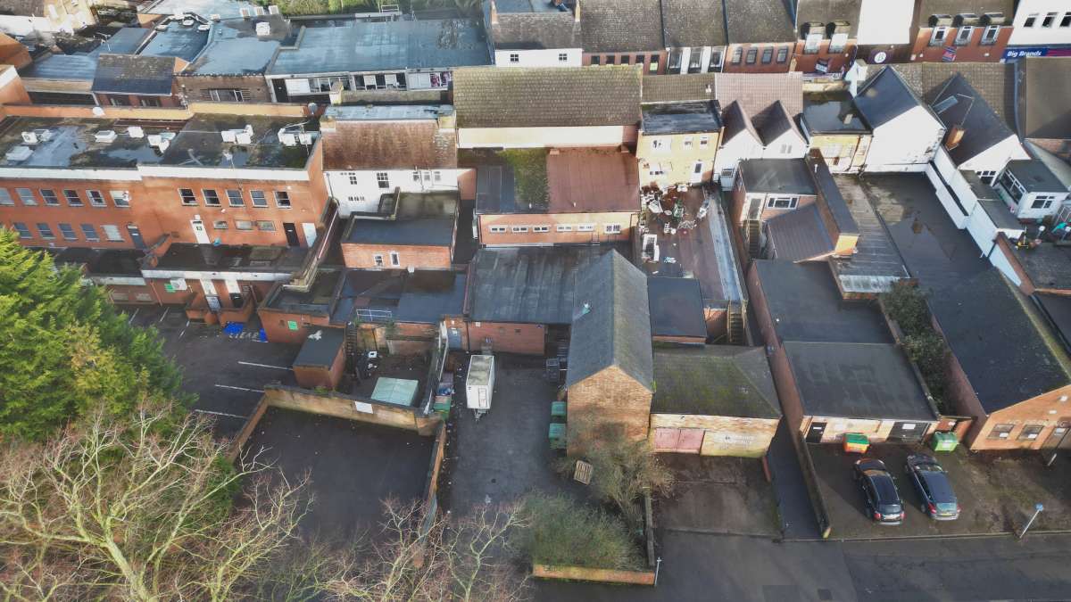 Retail/Shop in Hinckley - photo 3