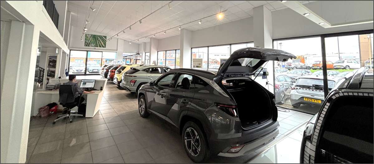 Retail/Shop in Derby - photo 3