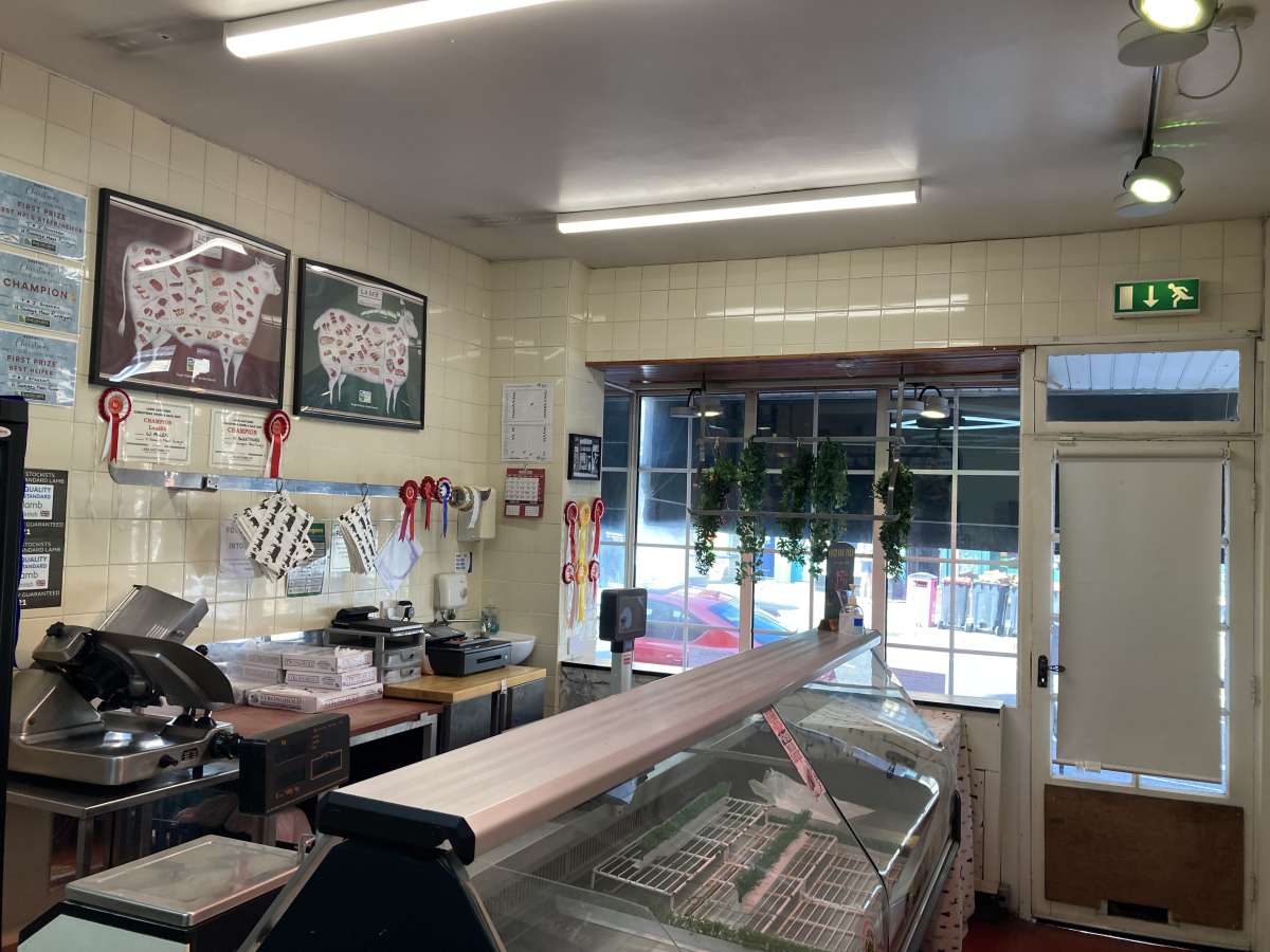 Retail/Shop in Sheffield - photo 2