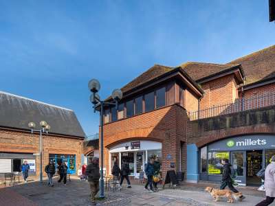 Retail/Shop in Dorking - photo 3