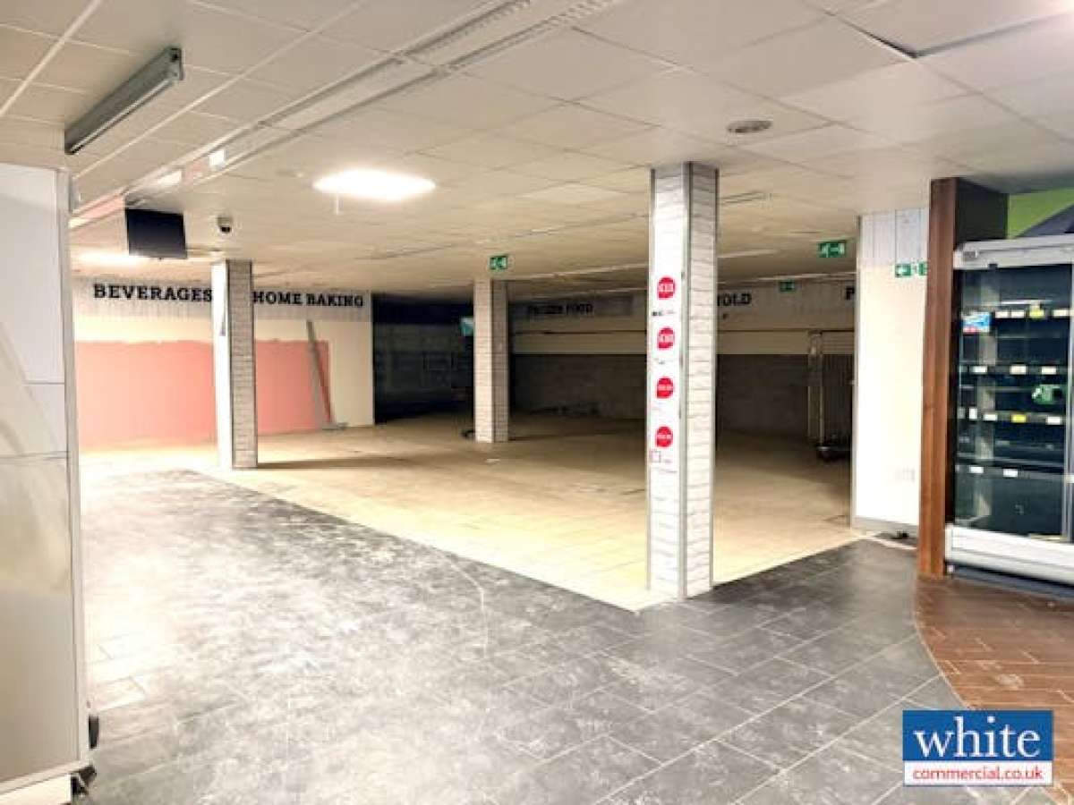 Retail/Shop in Brackley - photo 4