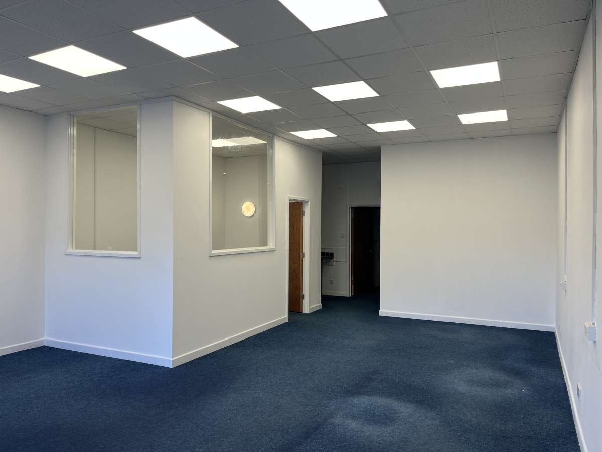Retail/Shop in Exmouth - photo 3