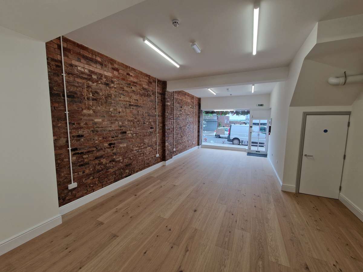 Retail/Shop in Alfreton - photo 4
