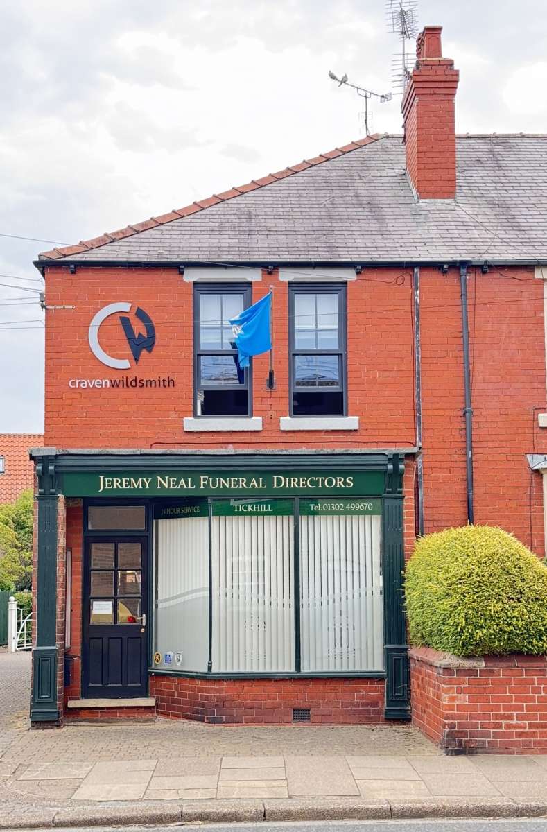 Retail/Shop in Doncaster - photo 2
