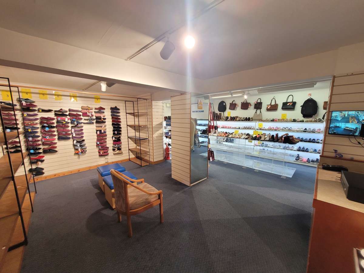 Retail/Shop in St. Neots - photo 2