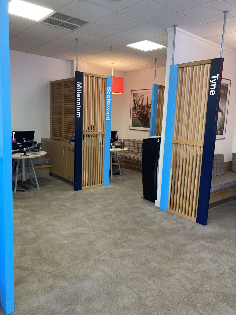 Retail/Shop in Newcastle Upon Tyne - photo 4