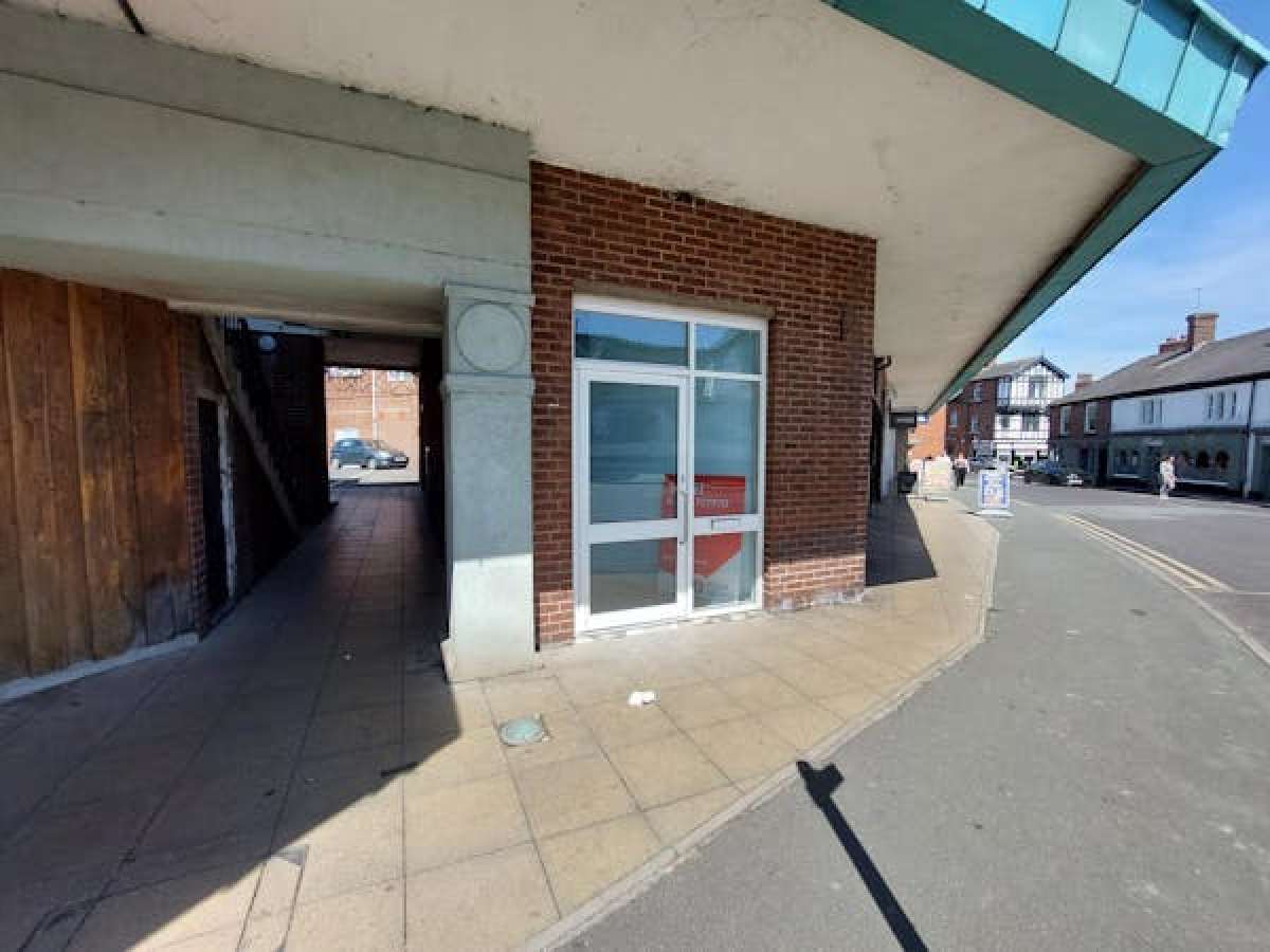 Retail/Shop in Knutsford