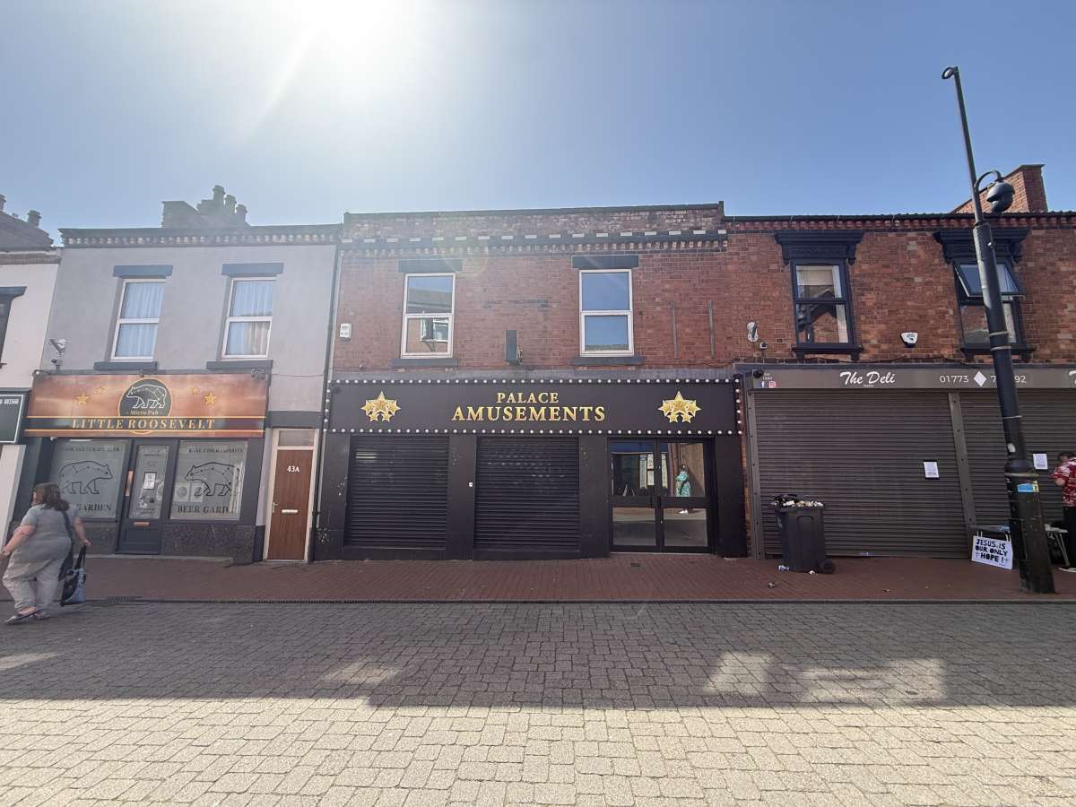Retail in Ripley