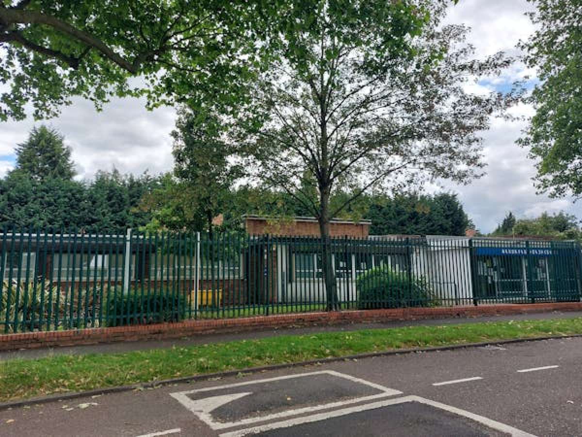 Retail/Shop in Kingstanding - photo 4