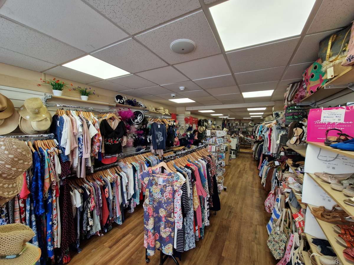 Retail/Shop in Ashbourne - photo 2