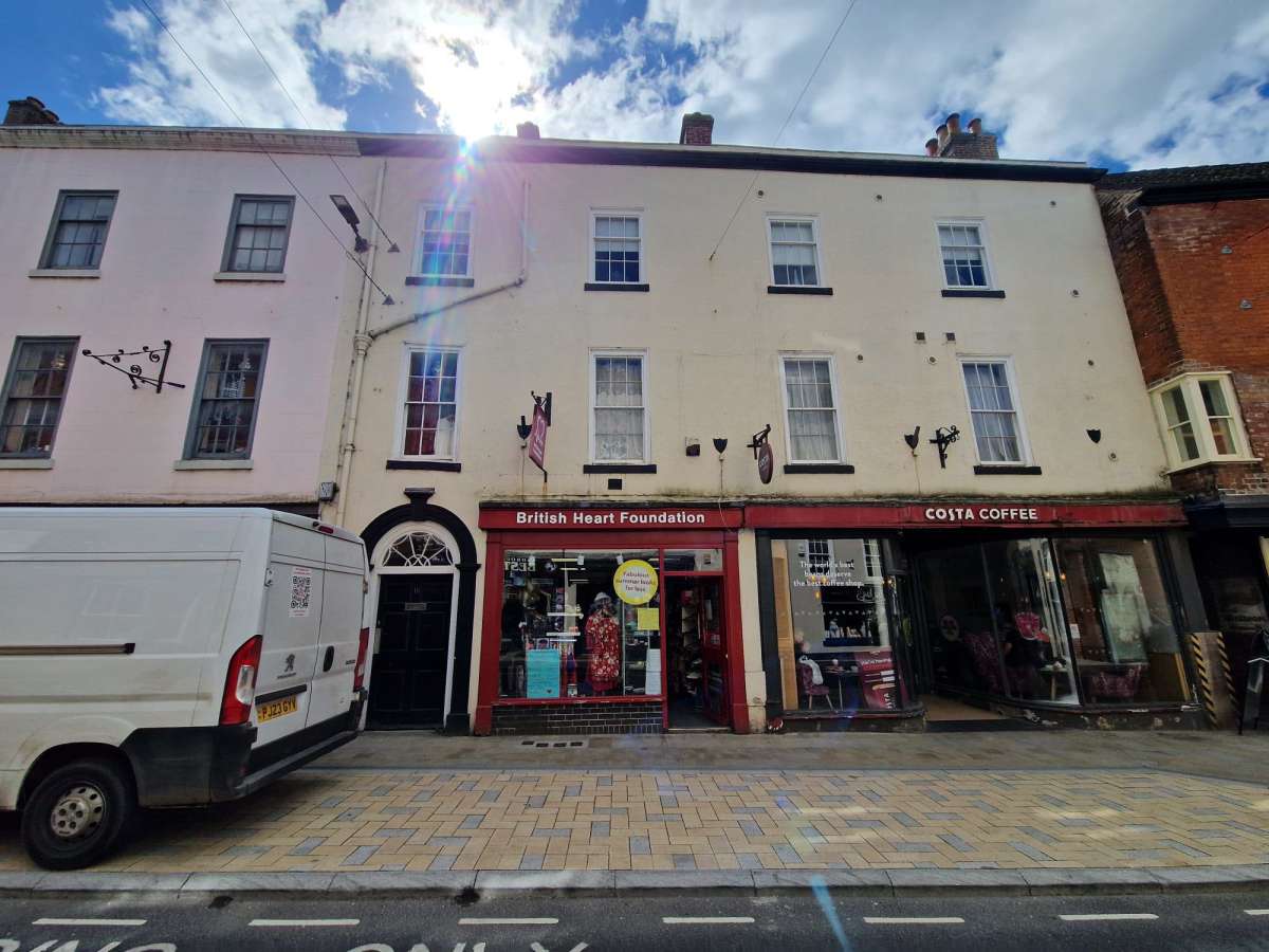 Retail/Shop in Ashbourne - photo 3