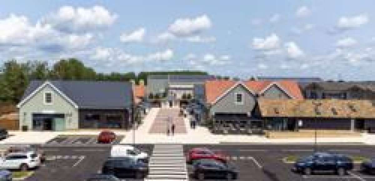 Retail/Shop in Stuntney - photo 2