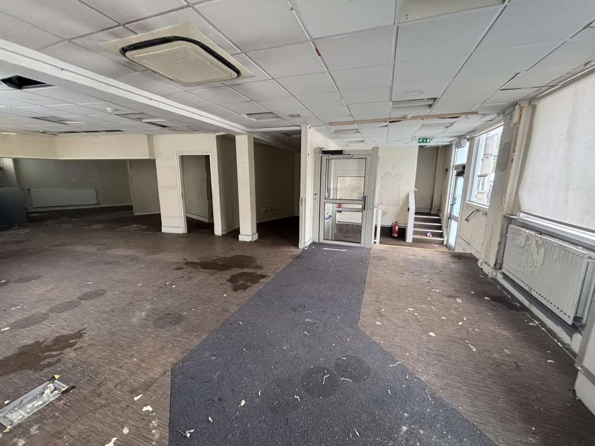 Retail/Shop in Selby - photo 2