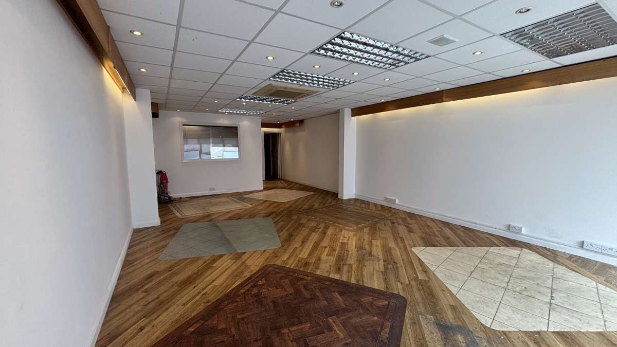 Retail/Shop in Warwick - photo 2