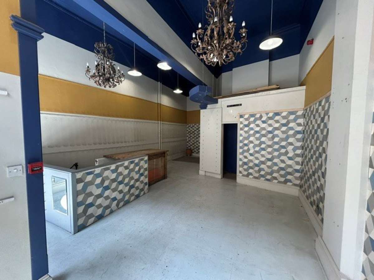 Retail/Shop in Nottingham - photo 2