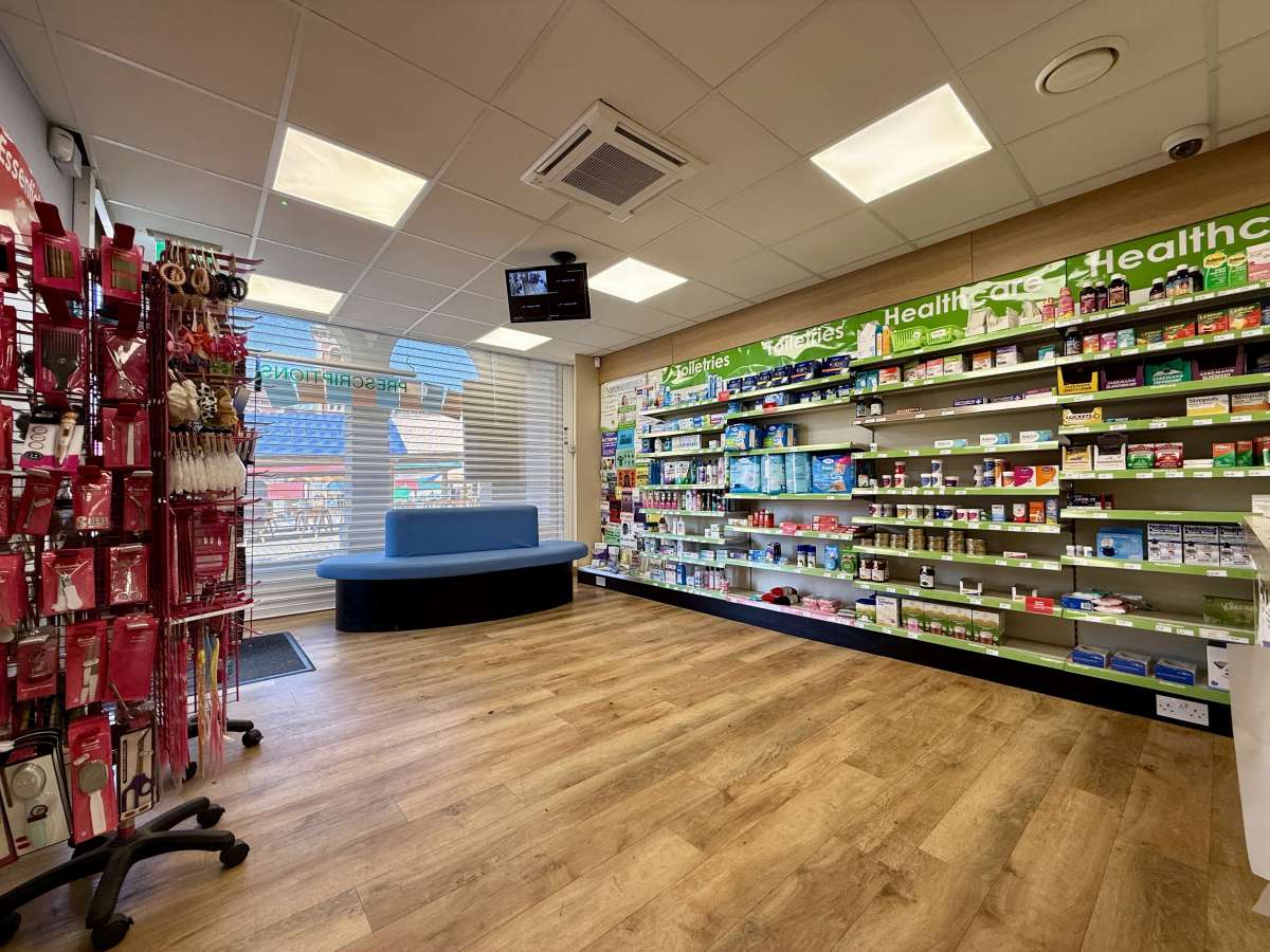 Retail/Shop in Chesterfield - photo 4