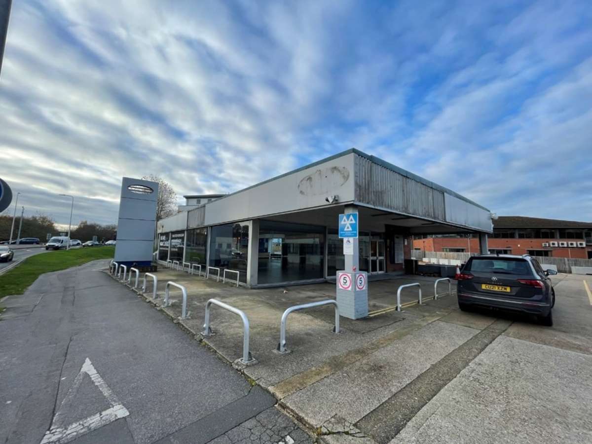 Retail in Bracknell