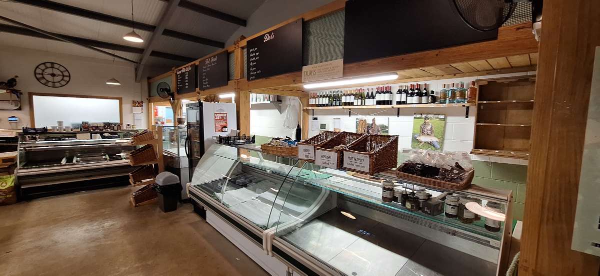 Retail/Shop in Forest Green - photo 4