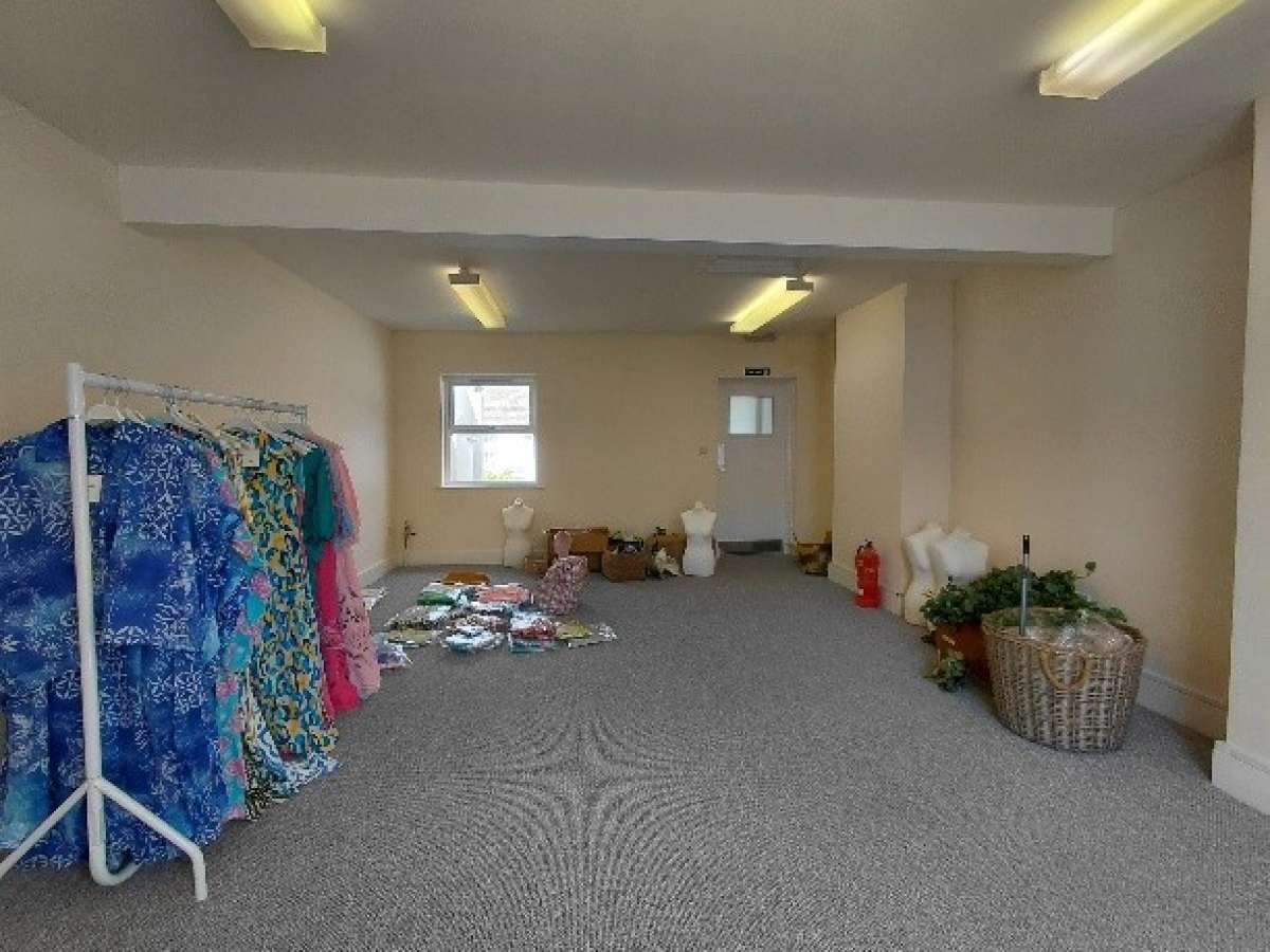 Retail/Shop in Hove - photo 4