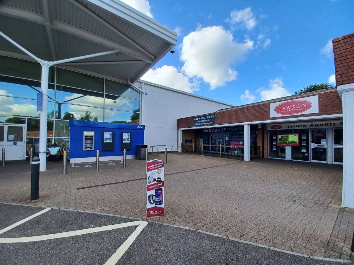 Retail/Shop in Plymouth - photo 4