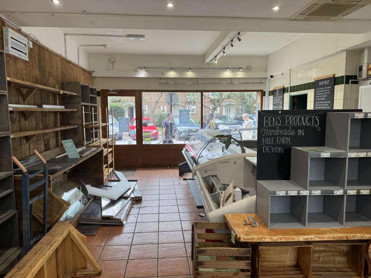 Retail/Shop in Exeter - photo 3