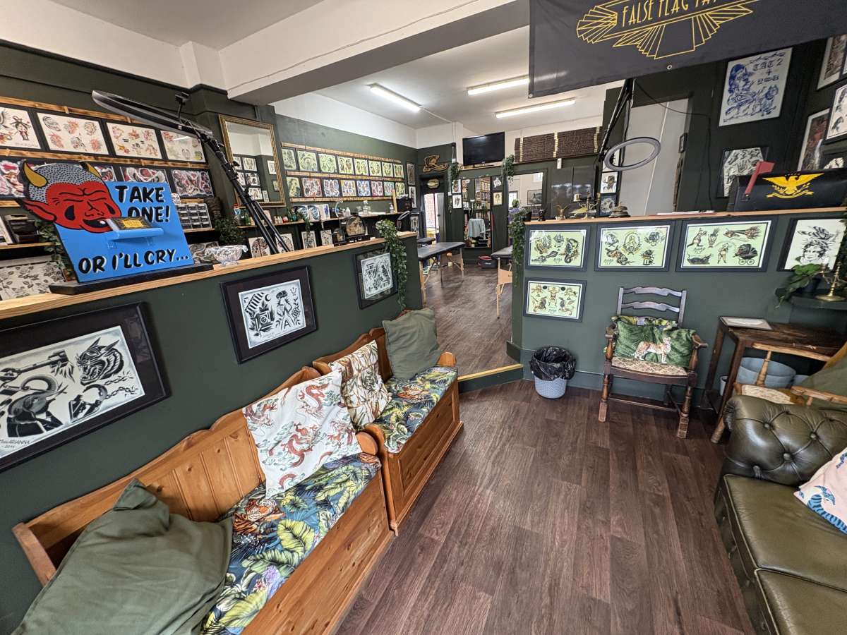 Retail/Shop in Southampton - photo 3