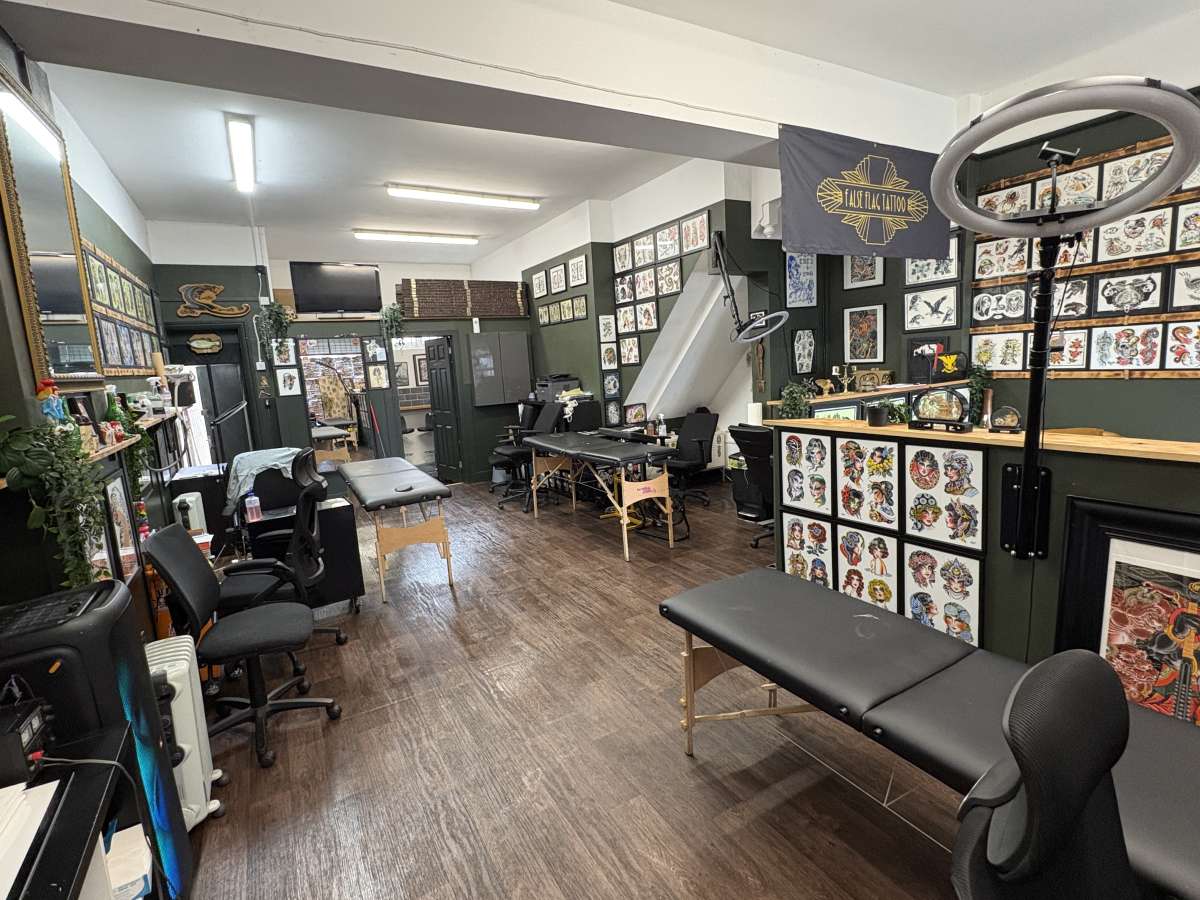 Retail/Shop in Southampton - photo 4