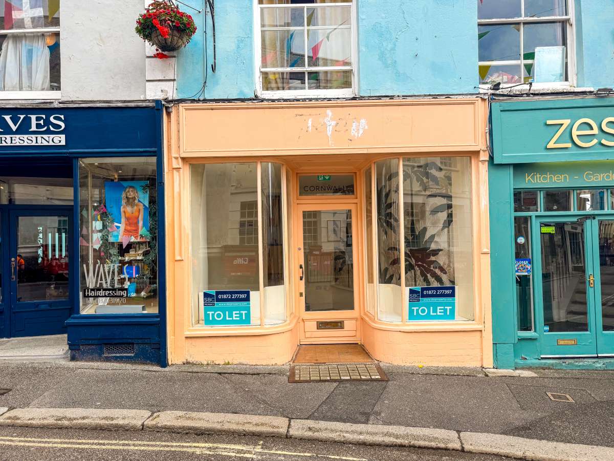 Retail/Shop in Falmouth - photo 3