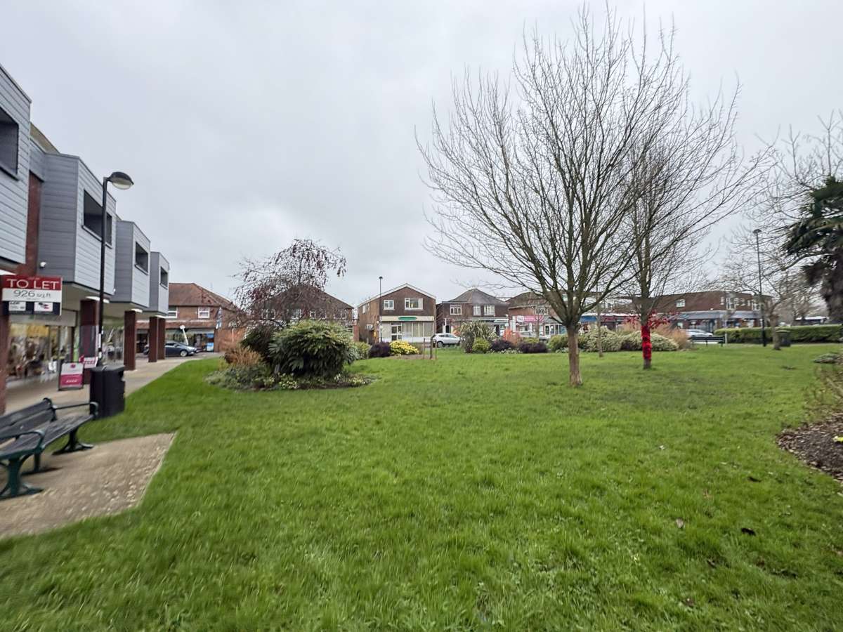 Retail/Shop in Fareham - photo 4