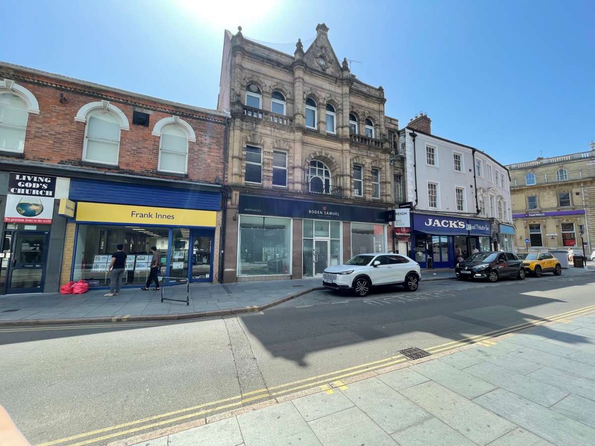 Retail/Shop in Leicester - photo 2