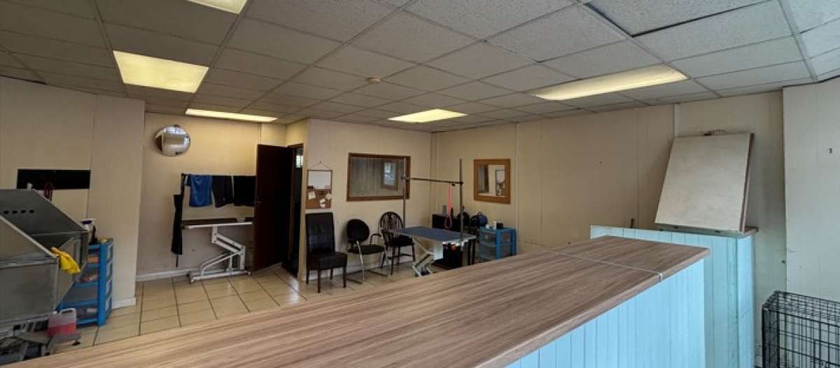 Retail/Shop in Ilkeston - photo 2