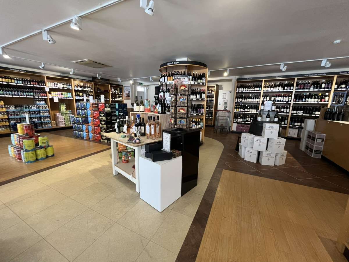 Retail/Shop in Hadleigh - photo 4