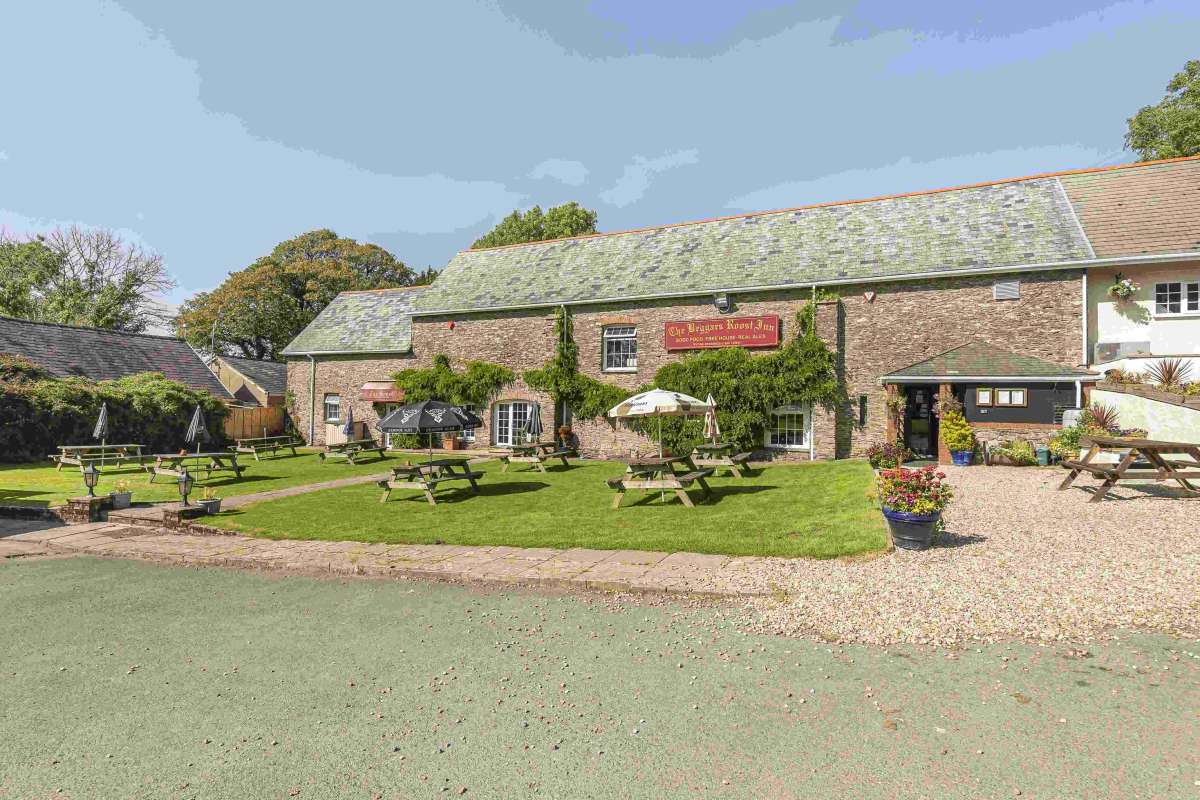 Retail in Lynton
