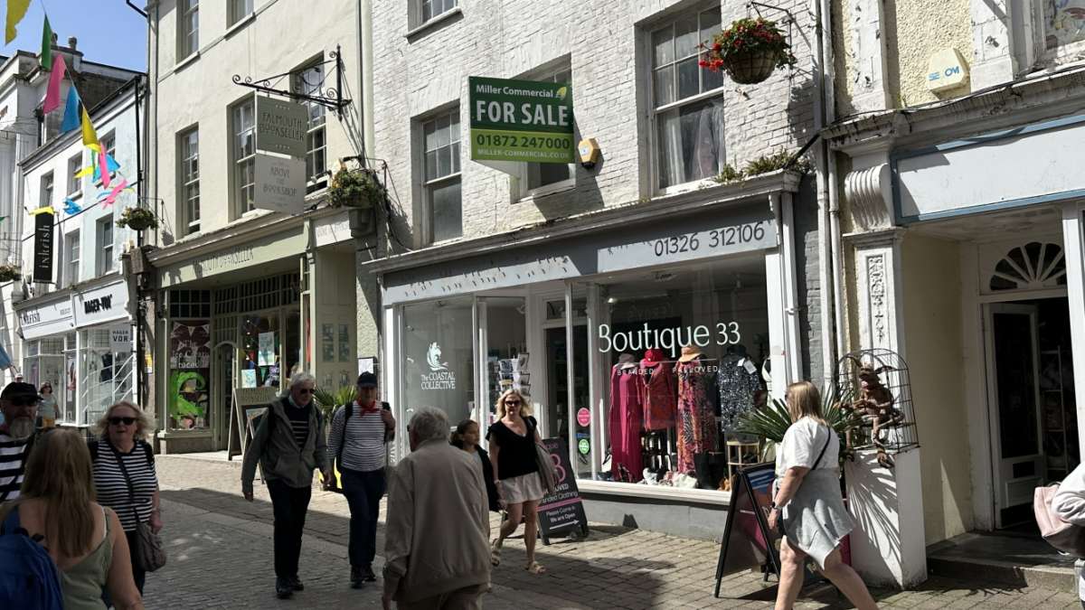 Retail/Shop in Falmouth - photo 3