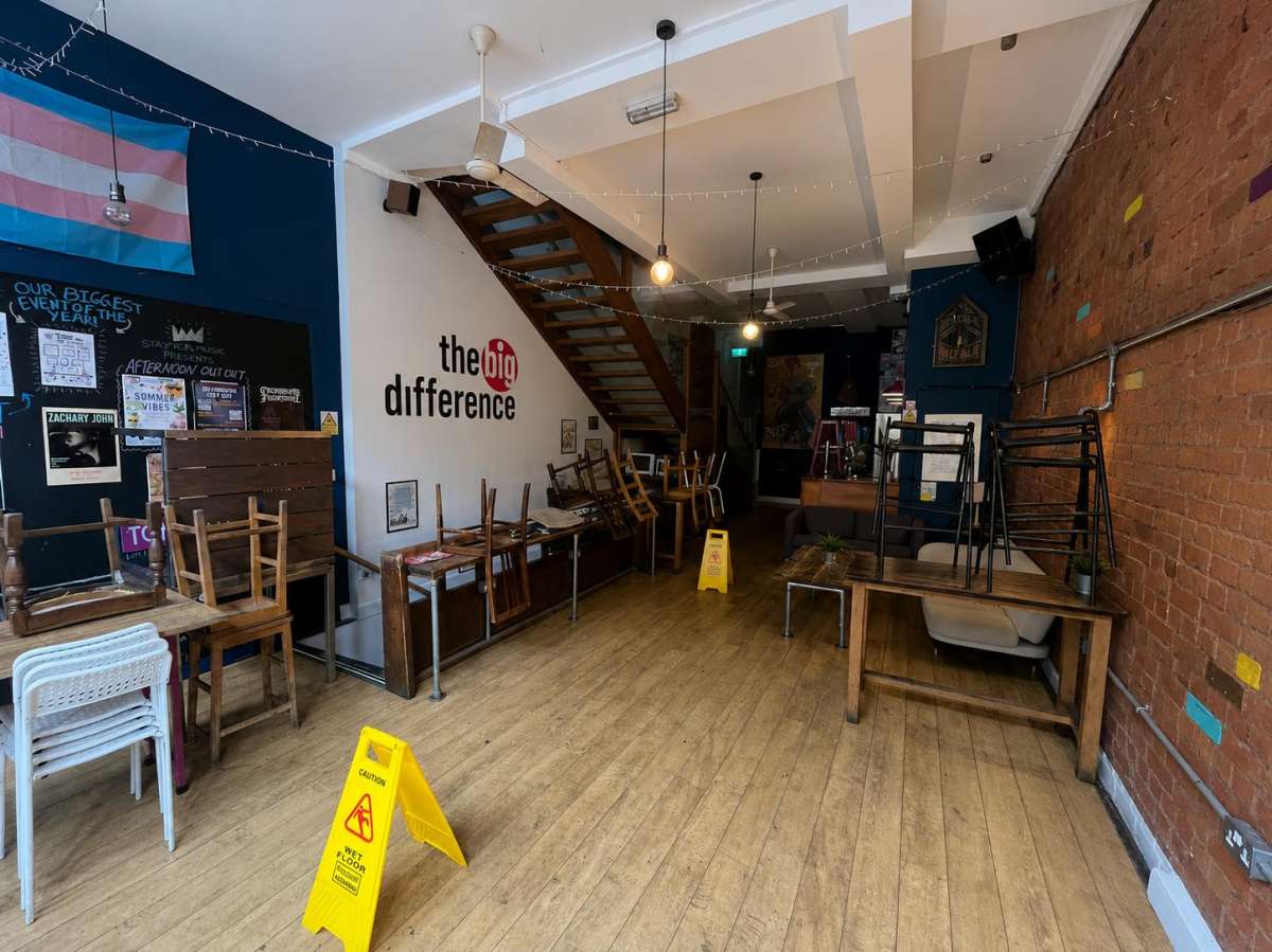 Retail/Shop in Leicester - photo 2