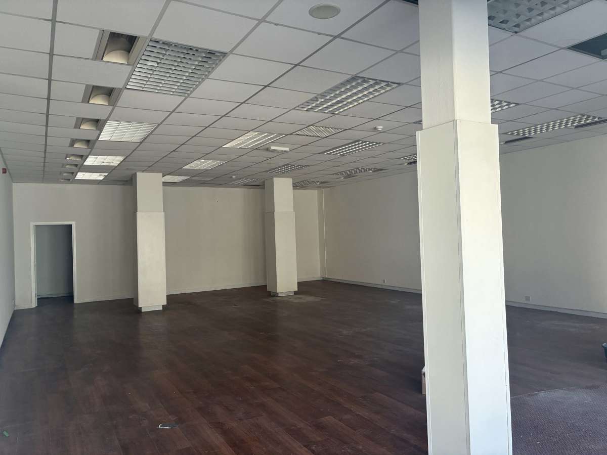 Retail/Shop in Camborne - photo 2