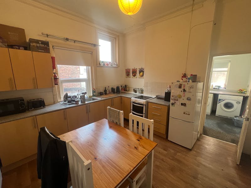 Retail/Shop in Southsea - photo 2