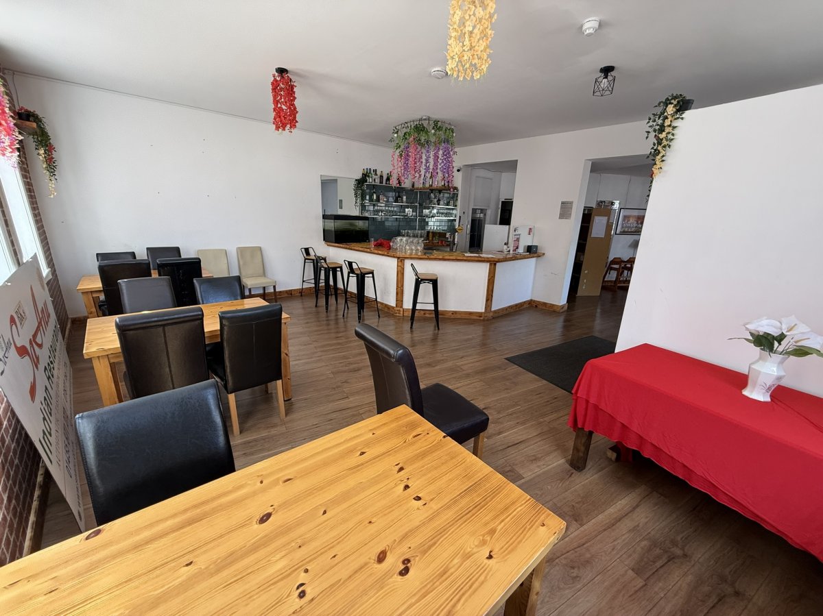 Retail/Shop in Hinckley - photo 3
