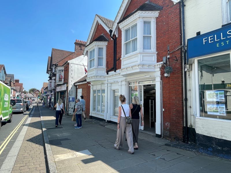 Retail in Lyndhurst