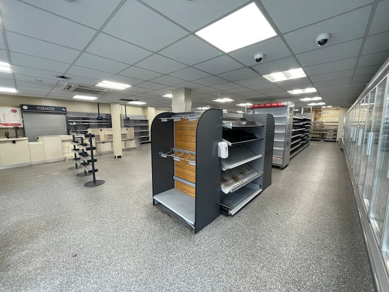 Retail/Shop in Lyndhurst - photo 3