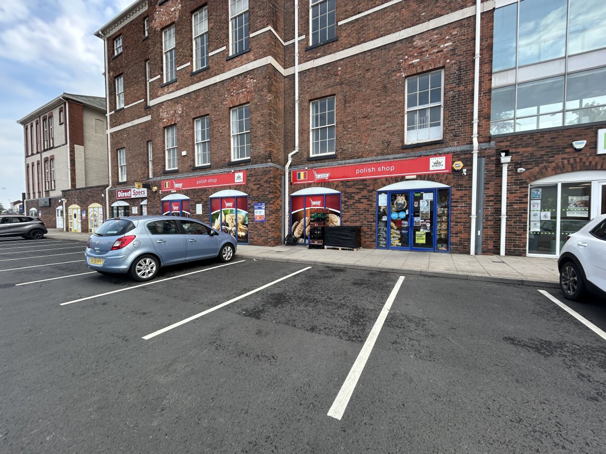 Retail/Shop in Stafford - photo 4