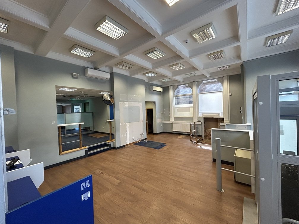 Retail/Shop in Nottingham - photo 2