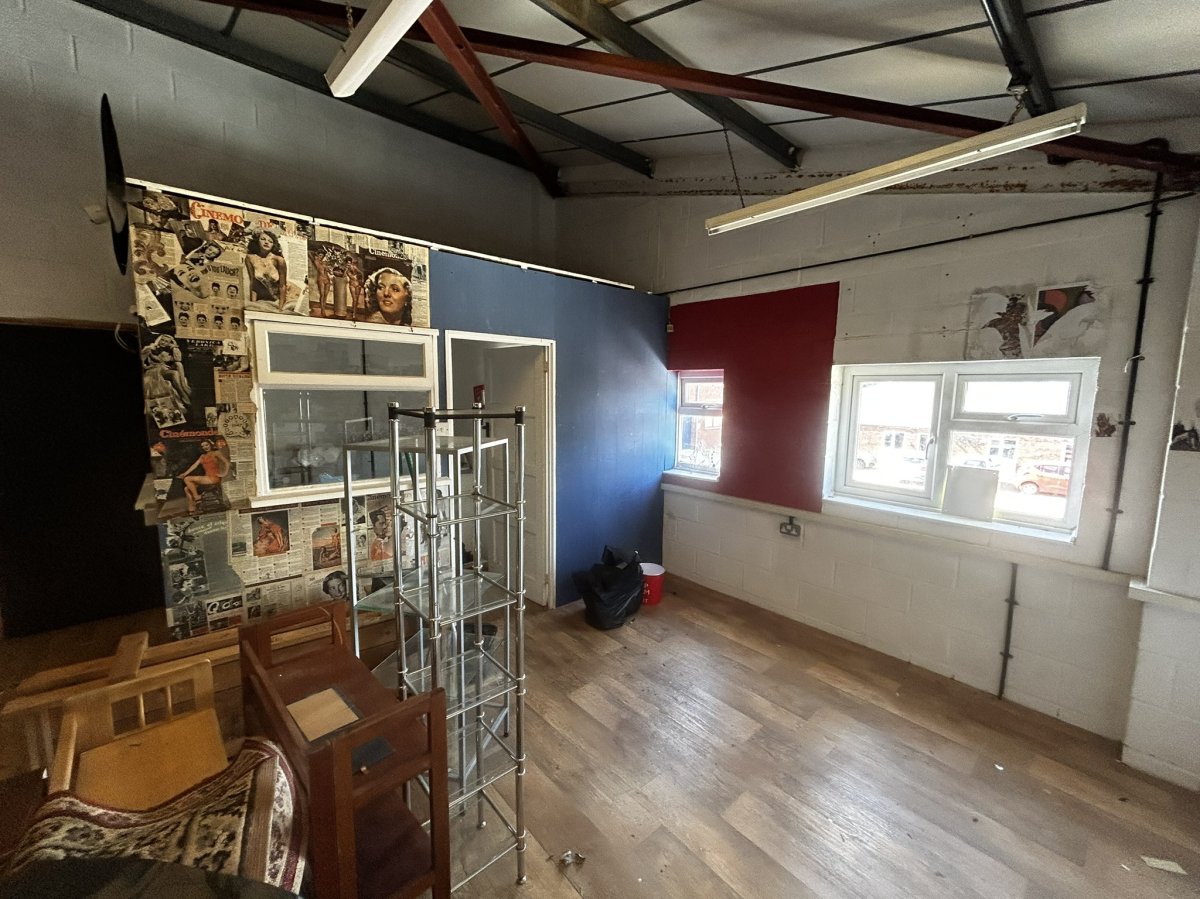Retail/Shop in Ottery St. Mary - photo 2