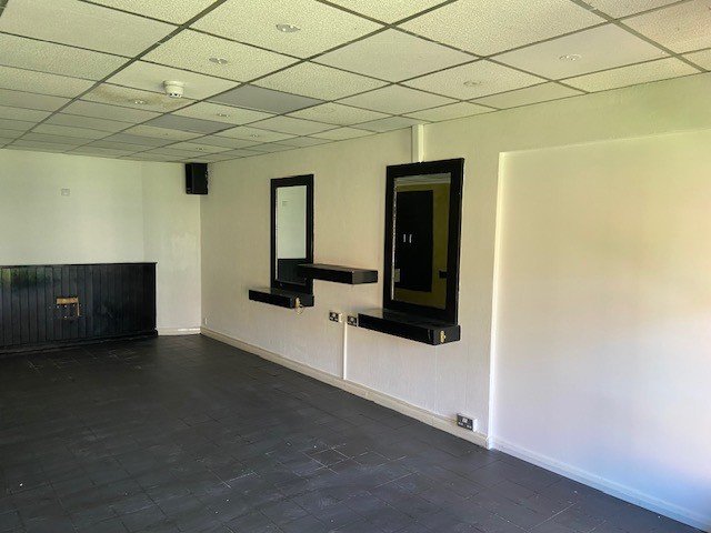 Retail/Shop in Great Yarmouth - photo 3